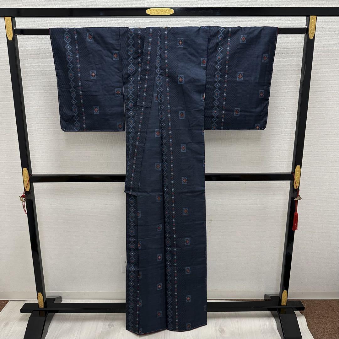 村山大島紬 縞に可愛い絣柄 着物 正絹 袷 広衿 RK-5786 - メルカリ