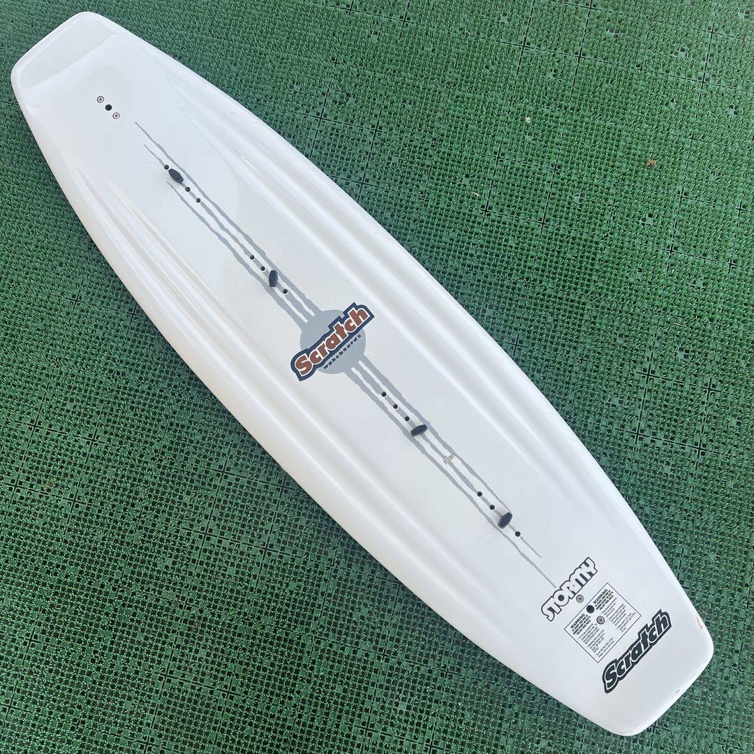 ウェイクボード Scrach スクラッチ 全長約137センチ