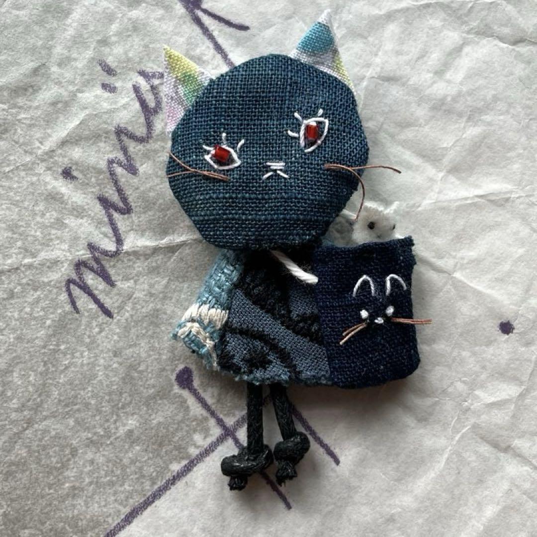 ミナペルホネン　シーバード、ねこブローチ ミナペルホネンsymphony ×藍染ねこさんブローチ ハンドメイド