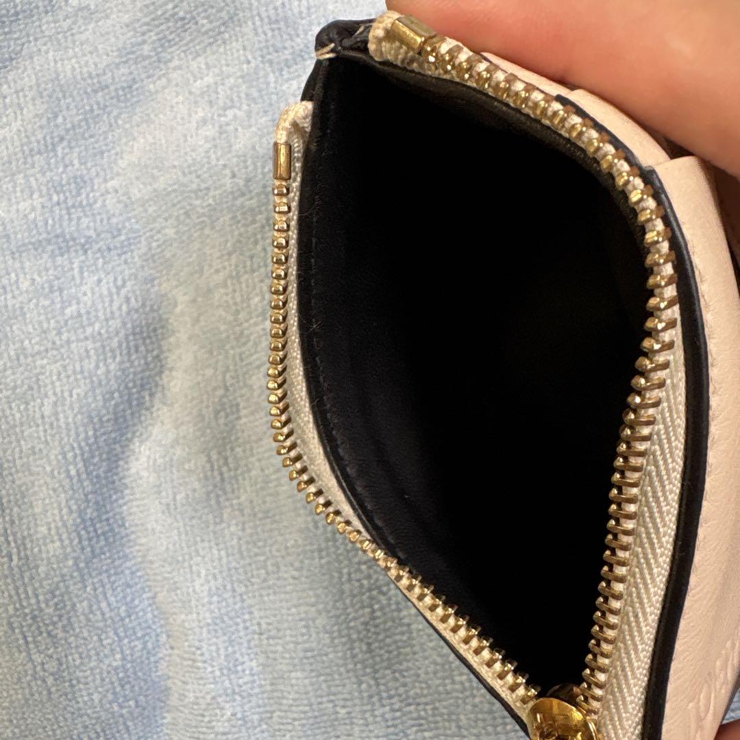 LOEWE ベージュ 三つ折り財布
