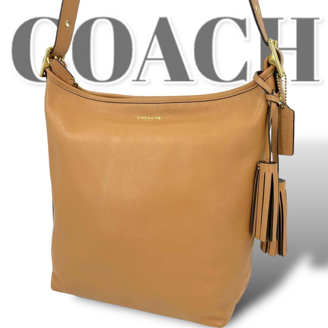 美品　コーチ　ショルダーバッグ　クロスボディ　斜め掛け　レザー　タッセル