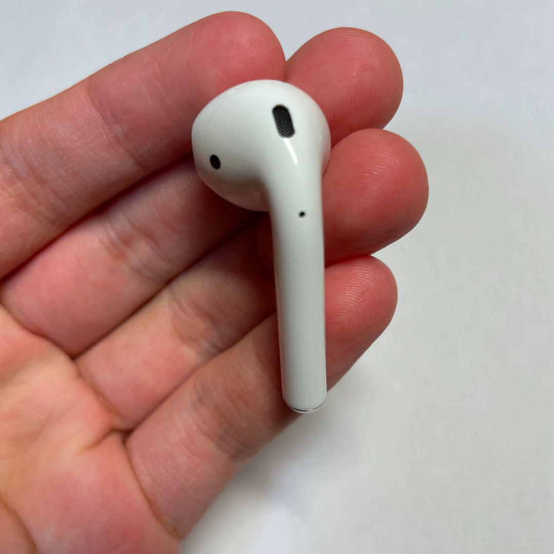 セール定番 極美品 Air pods 第2世代 第二世代 左耳 片耳L 純正品 2Jpqc-m17405772129 お得NEW