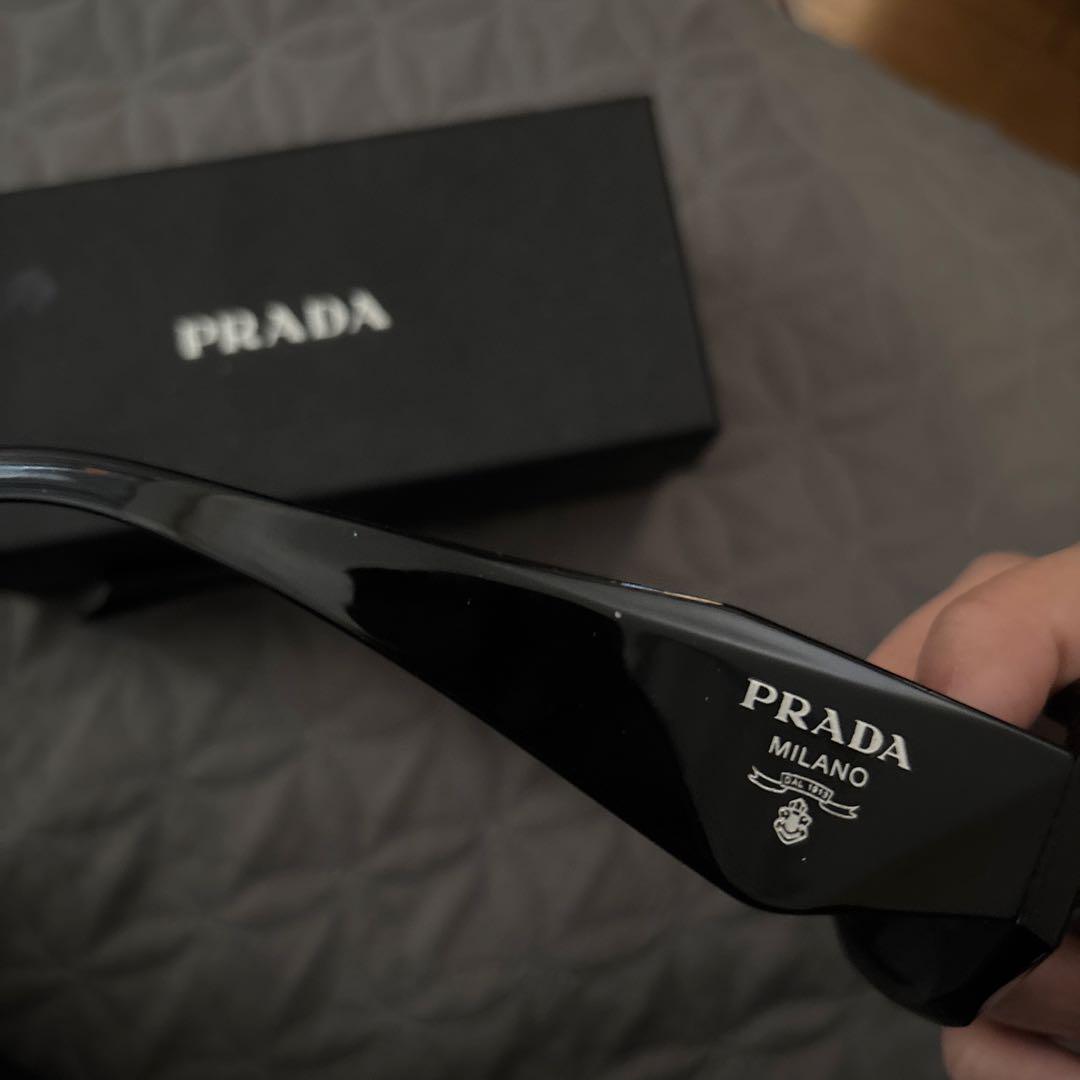 PRADA MILANO ブラック サングラス ケース付き