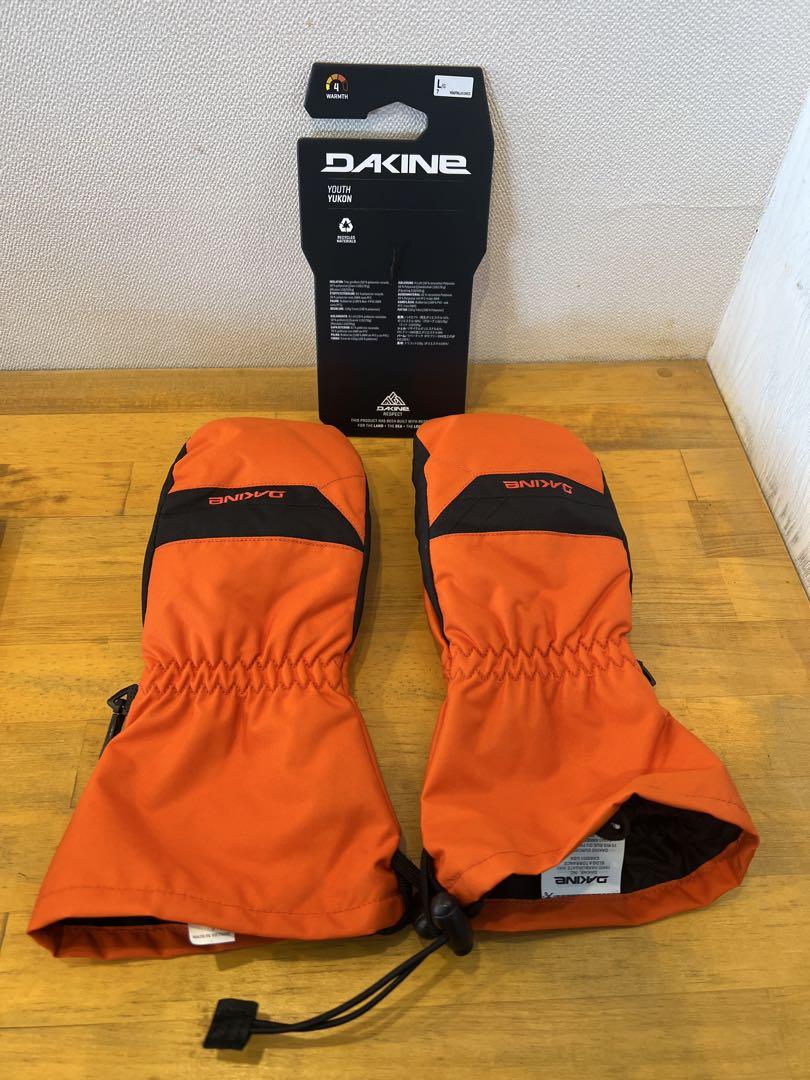 DAKINE 防水ミトン オレンジ/黒 5,040円