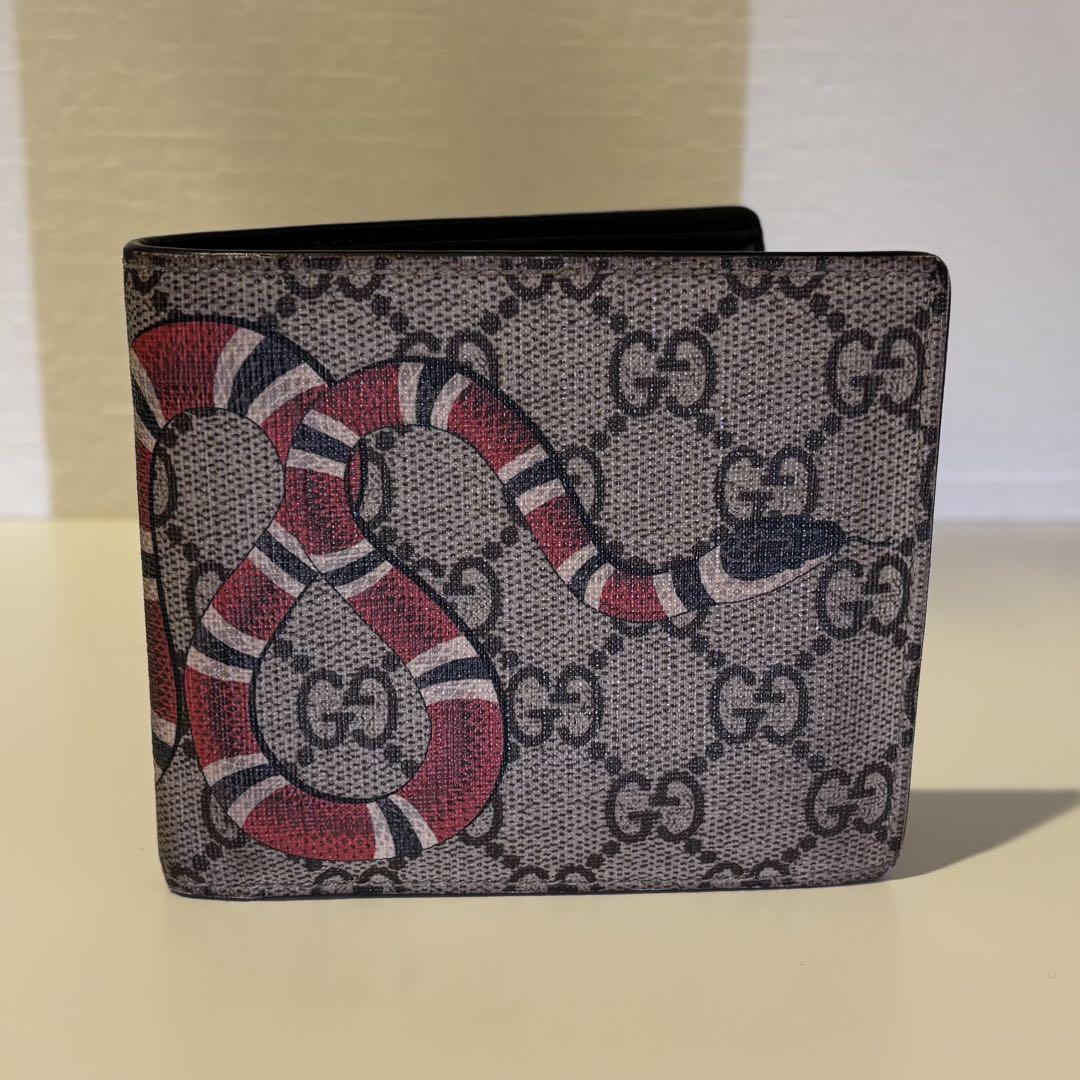 GUCCI スネーク柄 二つ折り財布【訳あり】
