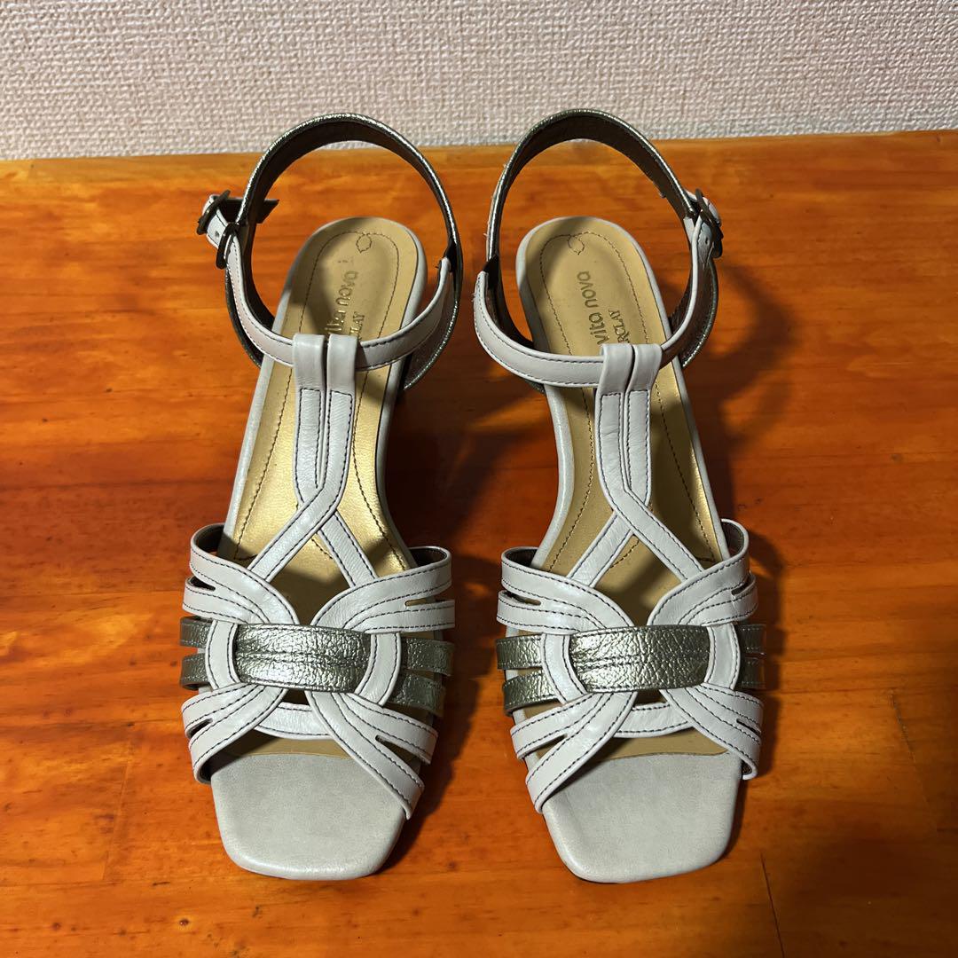 ❀美品 VITA NOVA バークレー サンダル アイボリー 23.5cm 2E