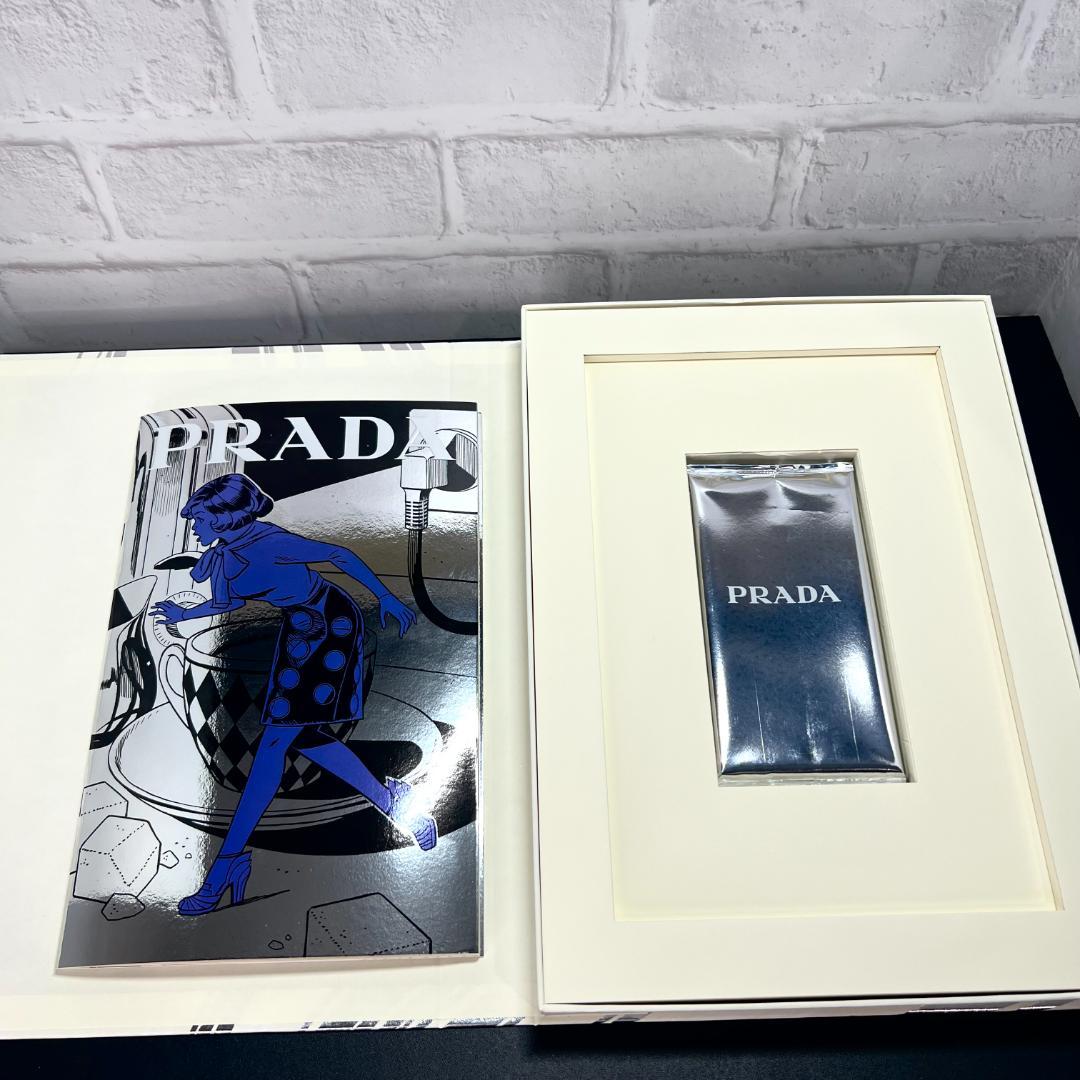 PRADASPHERE プラダ アートブック『新品未開封』 ✨新品未使用＆非売品‼️✨ プラダ シールブック スプリング