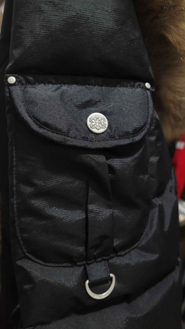 新品 Eddie Bauer ダウンジャケット