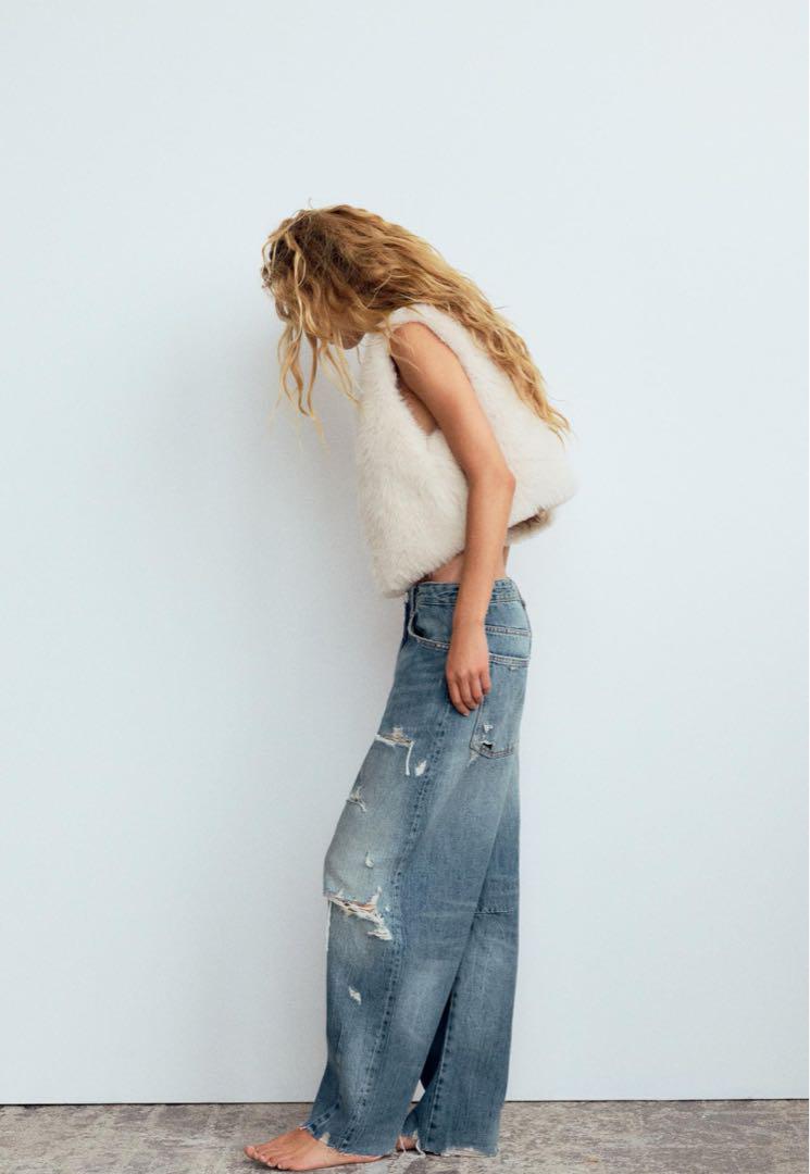 完売品 ZARA ショートフェイクファーベストXSサイズ 新品未使用