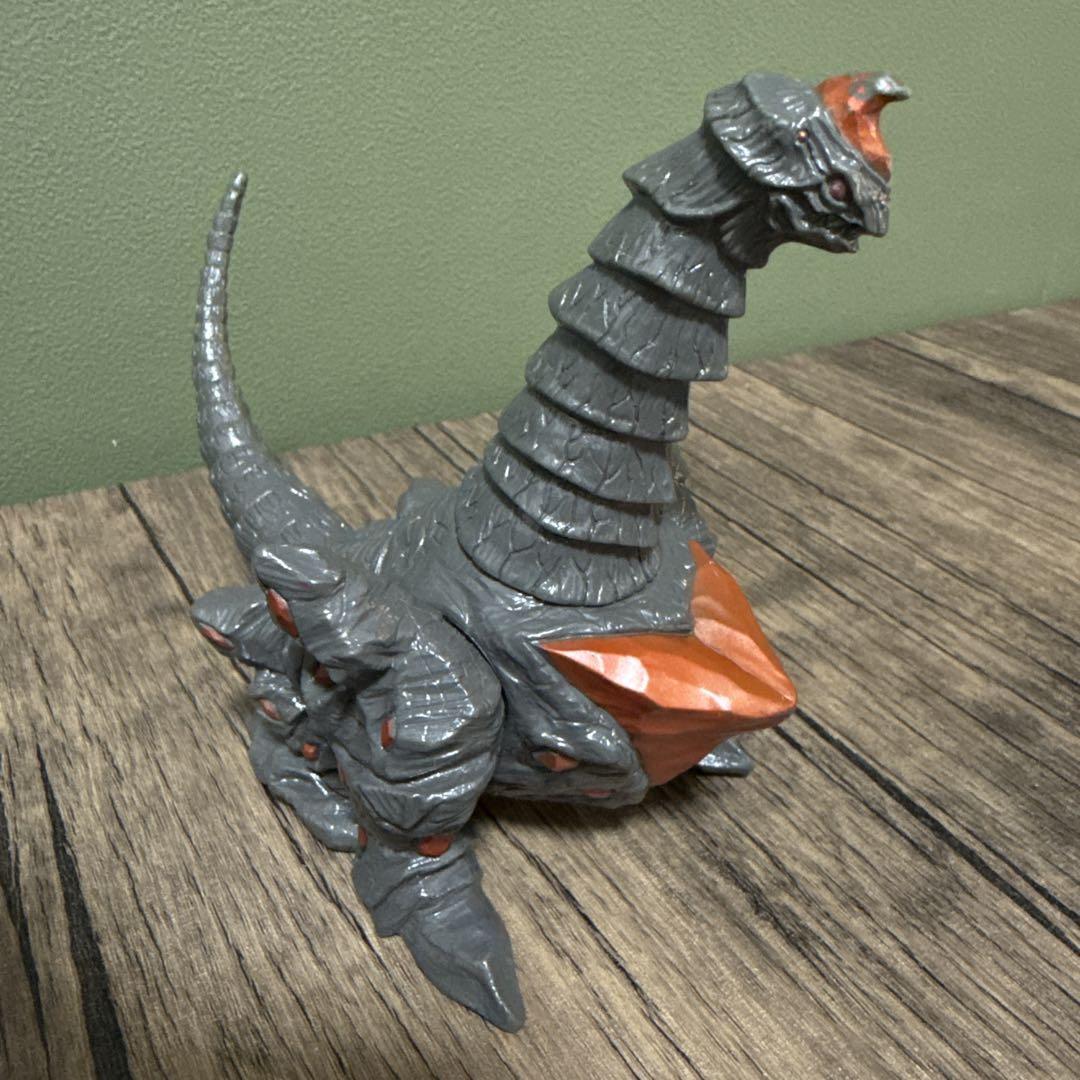 ウルトラマン　怪獣フィギュア 13体セット