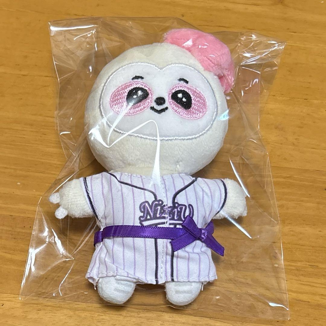 NiziU アヤカ NIZOO アノ バックチャーム 1周年 U キーホルダー