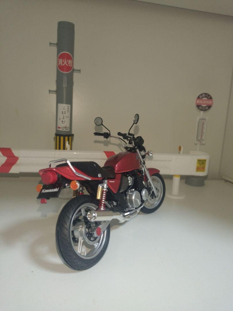 Kawasaki ゼファー400改 1/12スケールモデルクリアケース付き