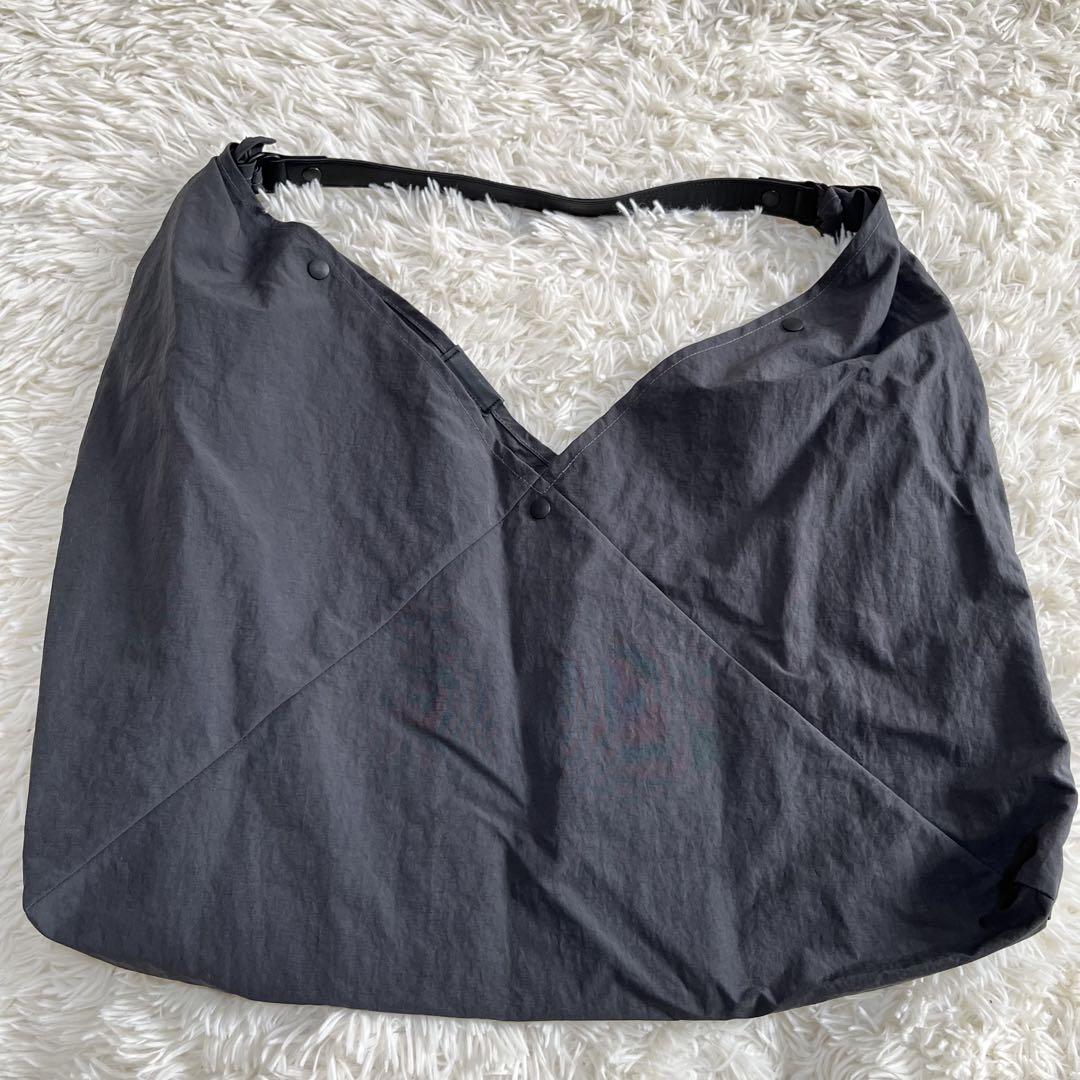 【美品】スロウ　トートバッグ　span nylon-wrap bag　テック