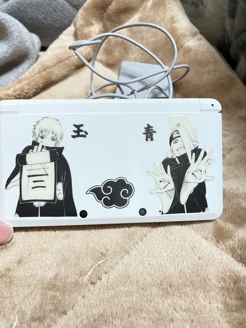 任天堂 ニンテンドー3DS本体 アイスホワイト中古品 動作確認済み、カセット