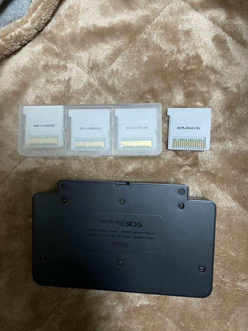 任天堂 ニンテンドー3DS本体 アイスホワイト中古品 動作確認済み、カセット