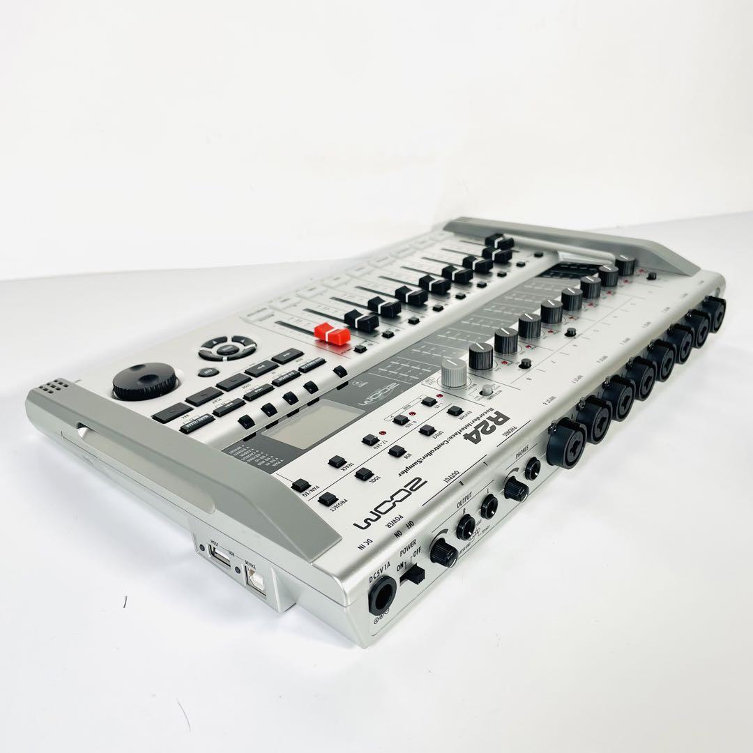 美品 ZOOM R24 マルチトラックレコーダー 画像4