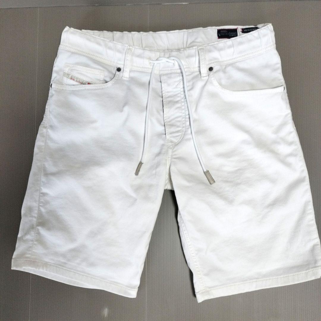 DIESEL WAYKEESHORT ショートパンツ 30 ホワイト