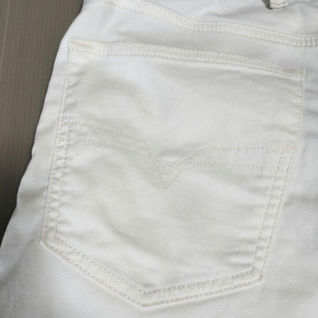 DIESEL WAYKEESHORT ショートパンツ 30 ホワイト