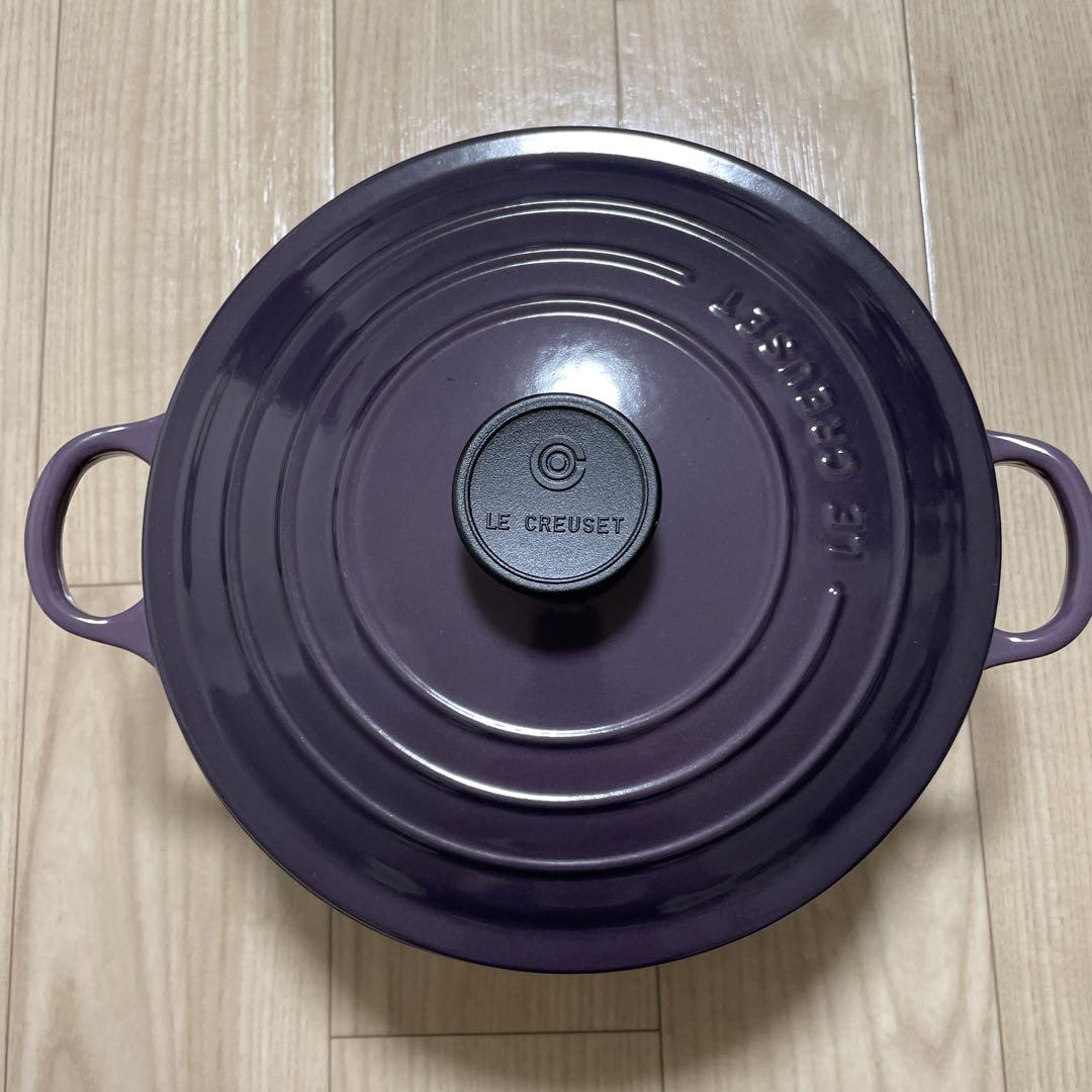 ル・クルーゼ LE CREUSET20cmカシス紫パープル LE CREUSET 鋳物 鉄鍋 両手鍋22cm パープルIHガス オーブン対応