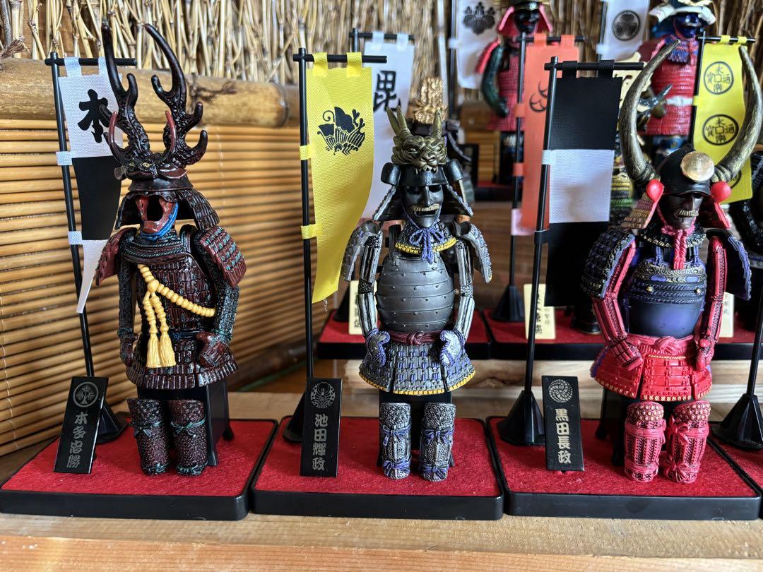 戦国武将甲冑フィギュア4品まとめ売り。 戦国武将 ARMOR SERIES | 玩具・フィギュア 企画・開発・製造