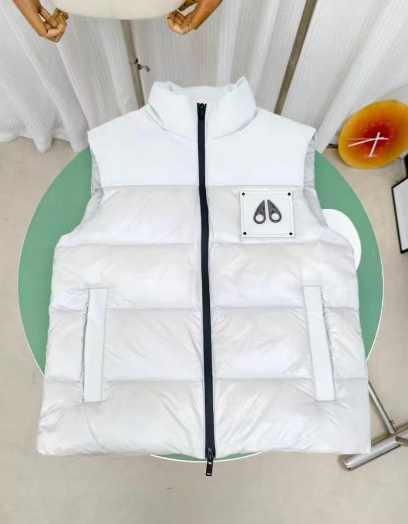 ホワイトダウンベスト LL MOOSE KNUCKLES