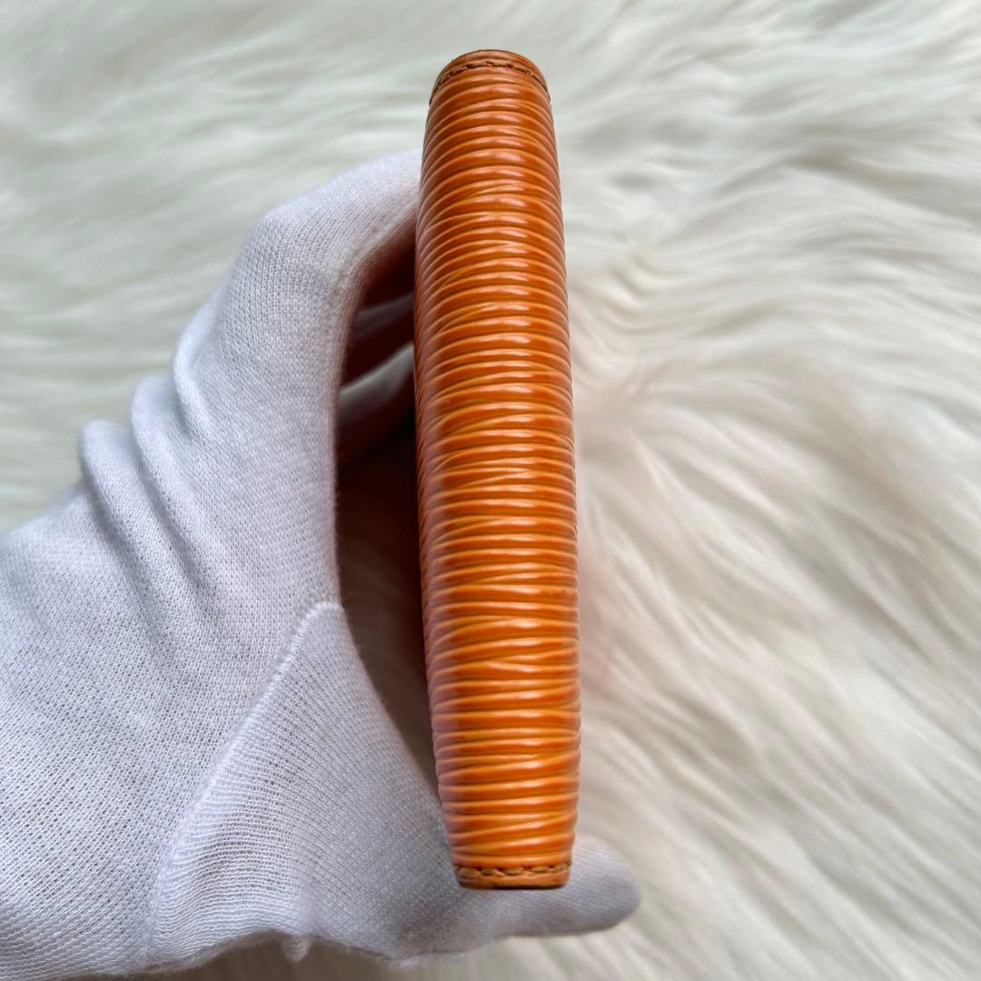 ✨美品✨ルイヴィトン　折り財布　ポルトフォイユ・マルコ　エピレザー　オレンジ