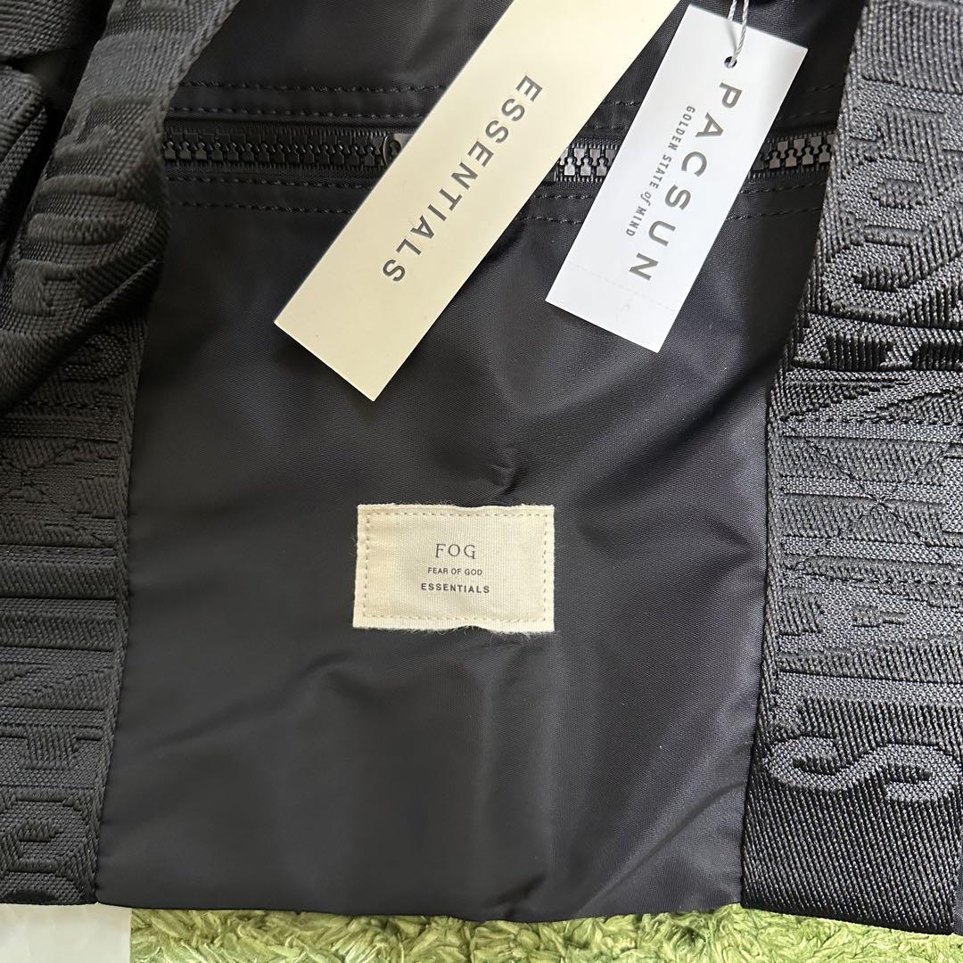 Essentials エッセンシャルズ