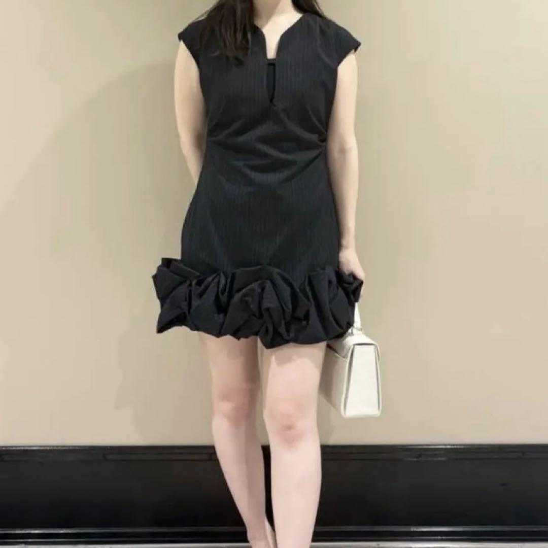 【新品】LILY BROWN バブルヘムストレッチミニワンピース ストライプ