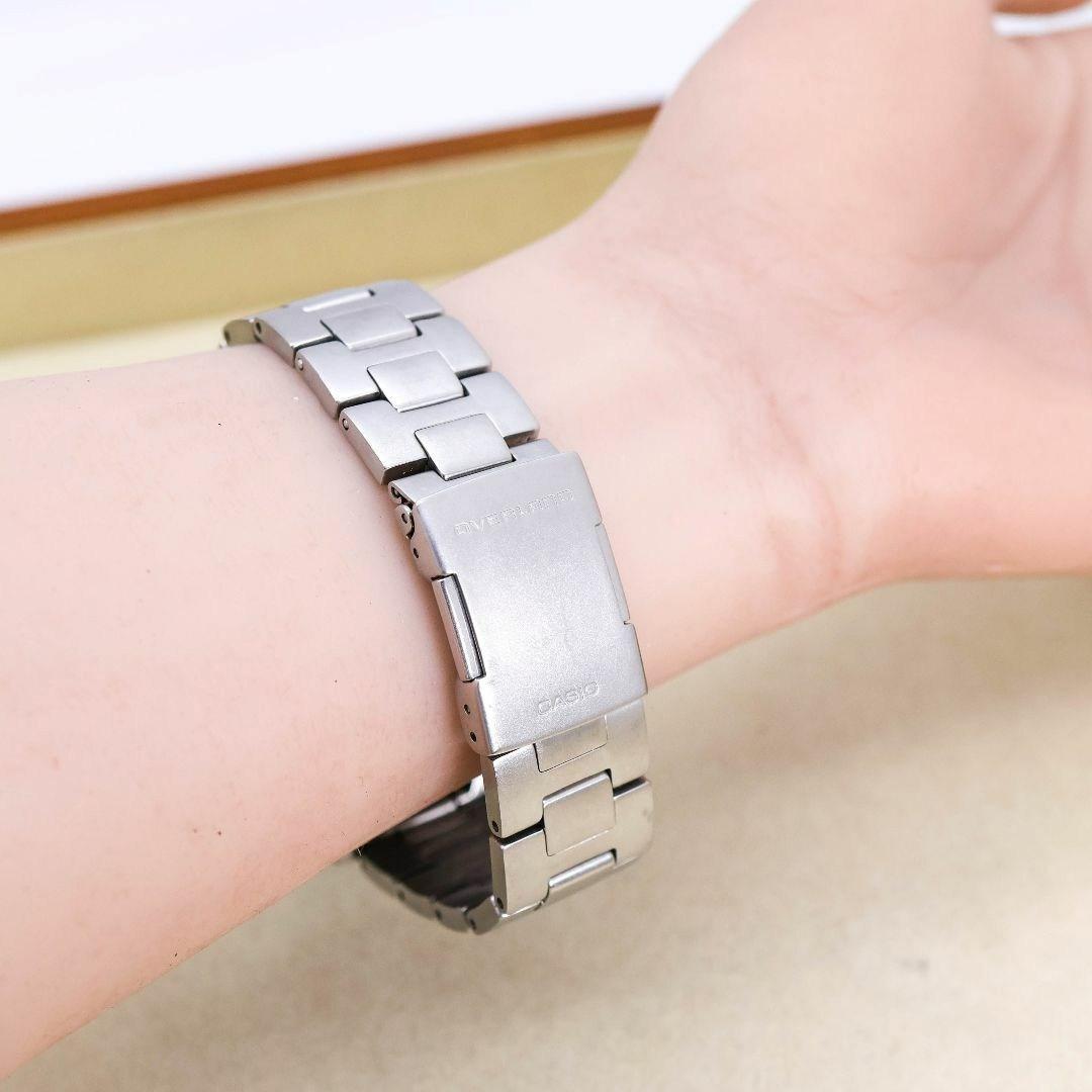 稼働 CASIO OVERLAND 腕時計 電波ソーラー OVW110 1790