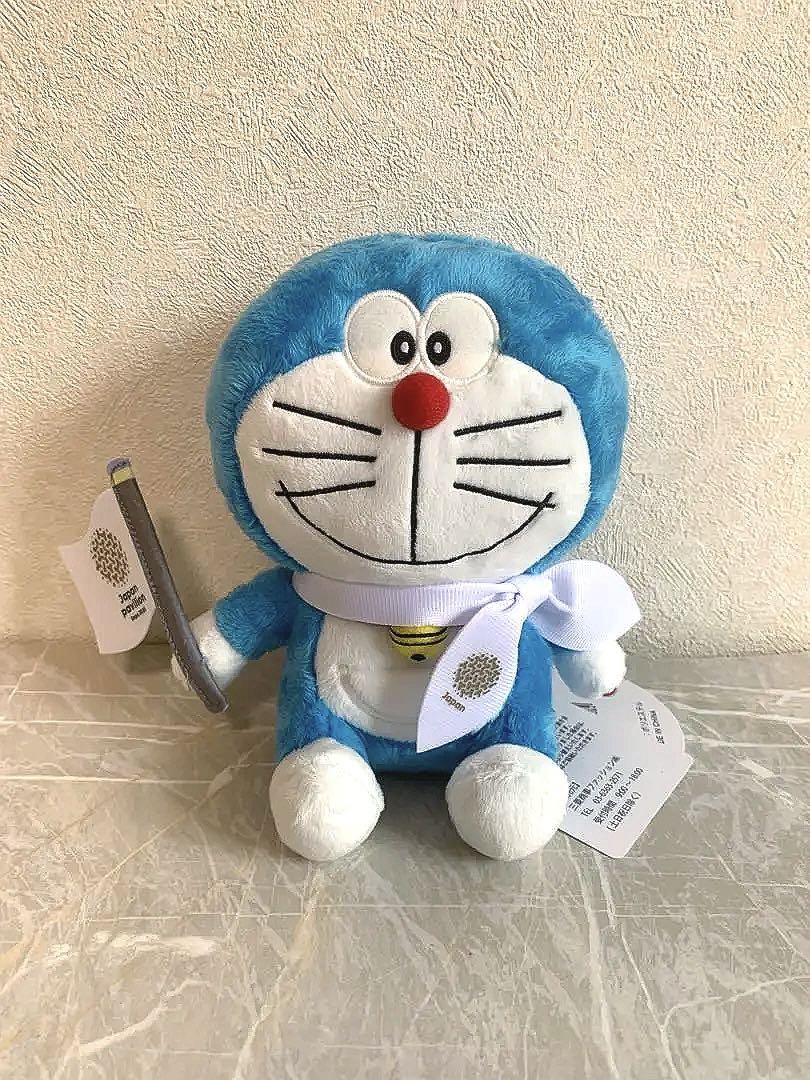 【新品】万博限定！ドラえもん ぬいぐるみ タグ付き