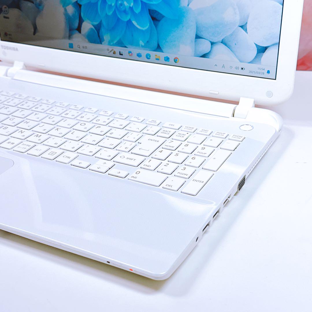新品SSDで爆速✨windows11 美品✨ノートパソコン✨オフィス カメラ 美品✨新品SSDで爆速✨ windows11 ノートパソコン✨オフィス