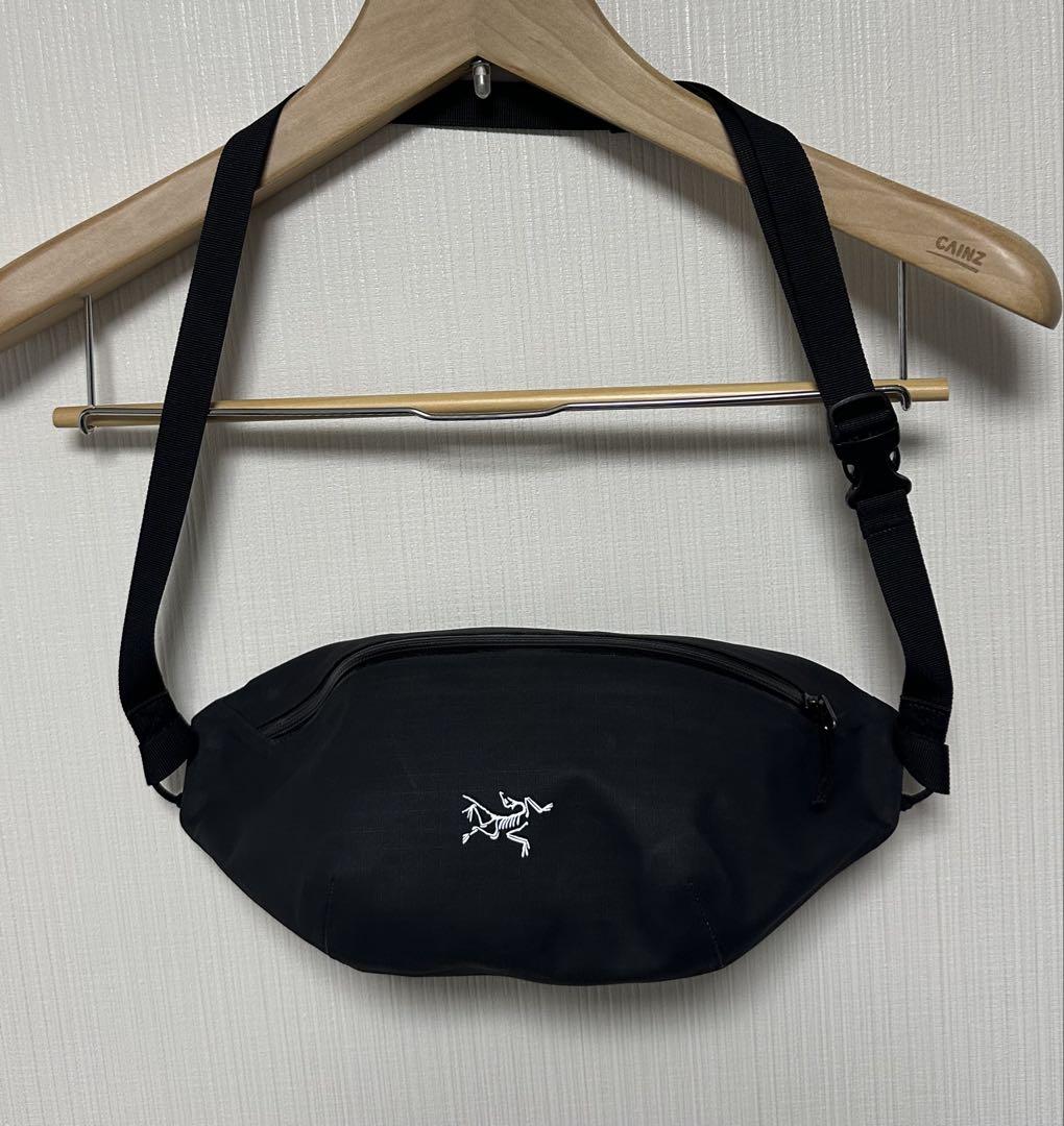 Arc'teryx グランヴィル　クロスボディ　バッグ　黒