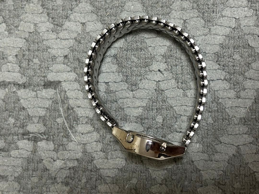 アニエスベー デジタル腕時計 ステンレスシルバー