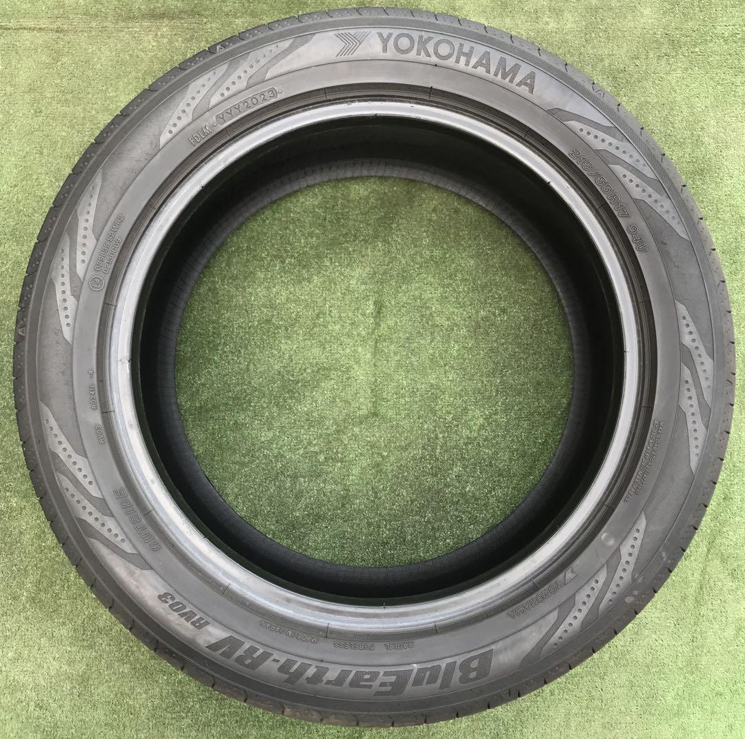 215/55 R17、YOKOHAMA BluEarth RV-03、2022年 BluEarth ヨコハマ BluEarth-RV RV03 215/55R17 94V 2022年発売