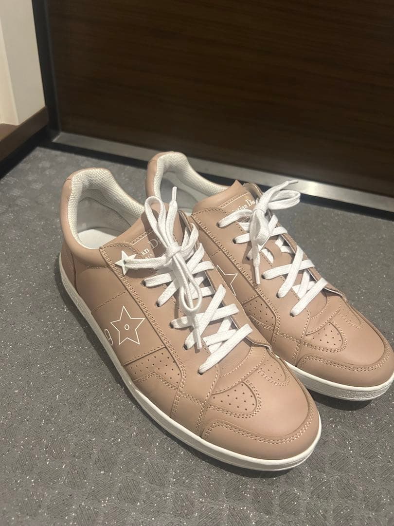 Christian Dior ベージュ レザー スニーカー
