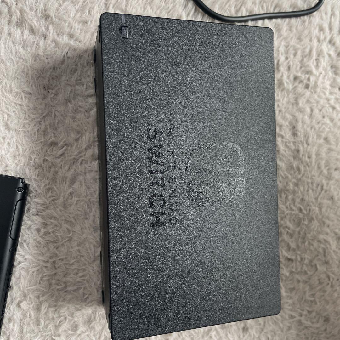 Nintendo Switch 本体 赤と青のジョイコン付き