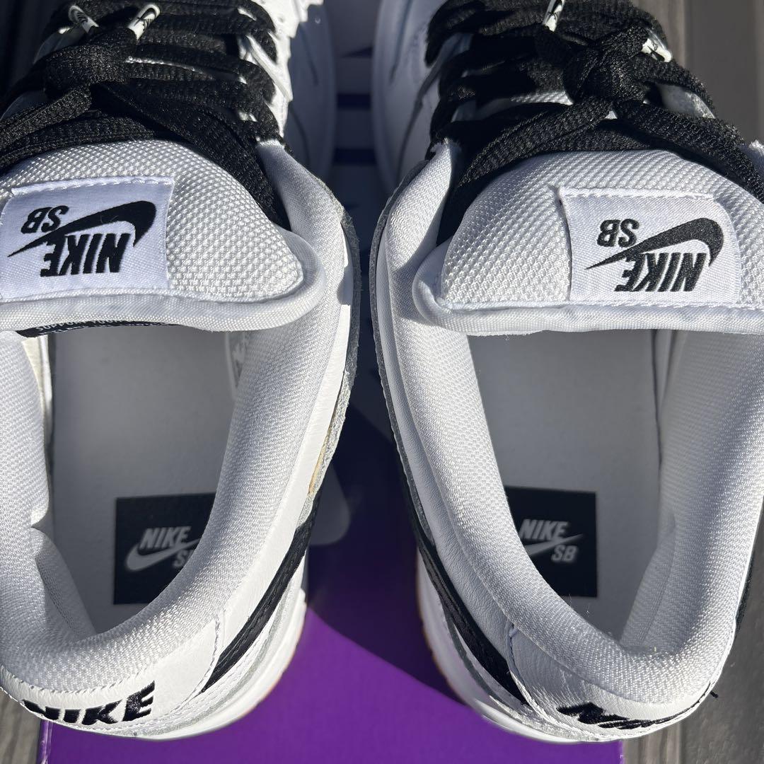 Nike SB Dunk Low ホワイト/ブラック　25.5