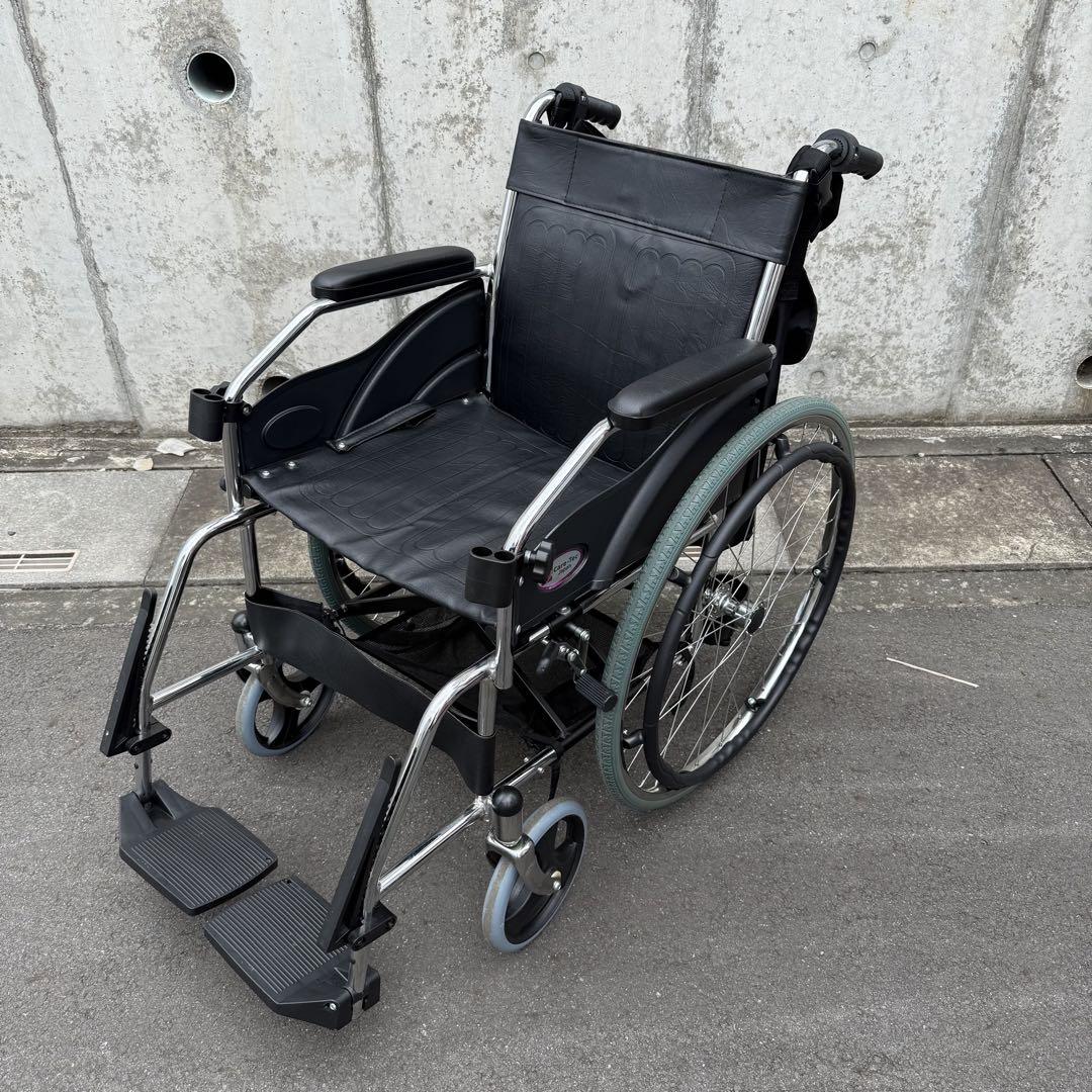 車椅子　ケアテック　Care-Tec テーブル付き　自走式　花火大会