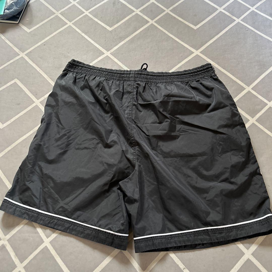 Nike 黒 ショートパンツ