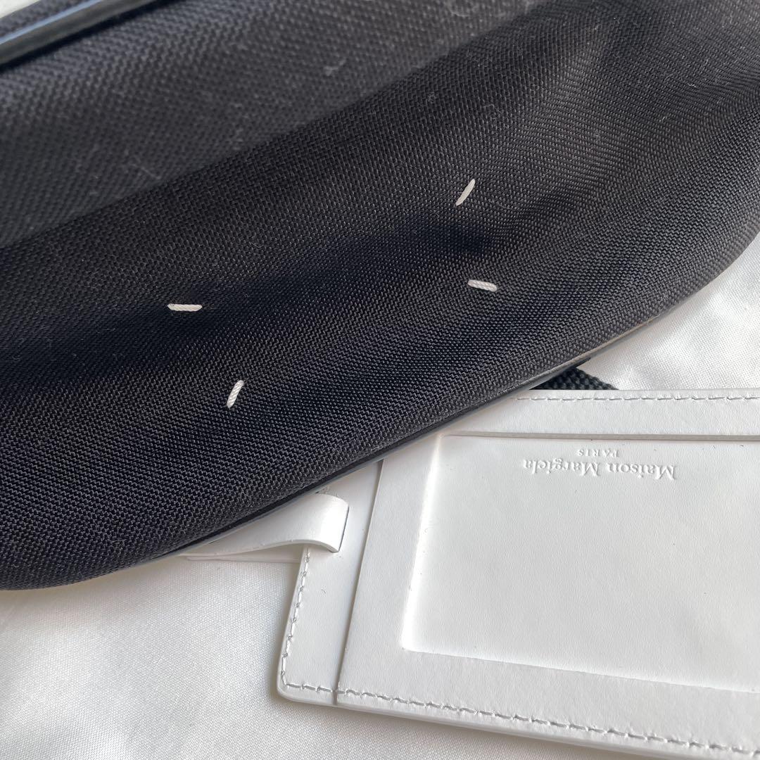 Maison Margiela ブラックボディバッグ