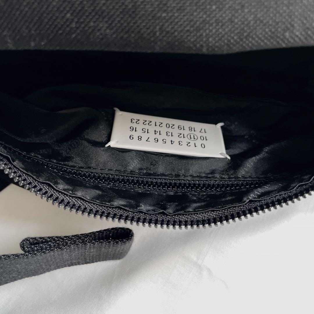 Maison Margiela ブラックボディバッグ