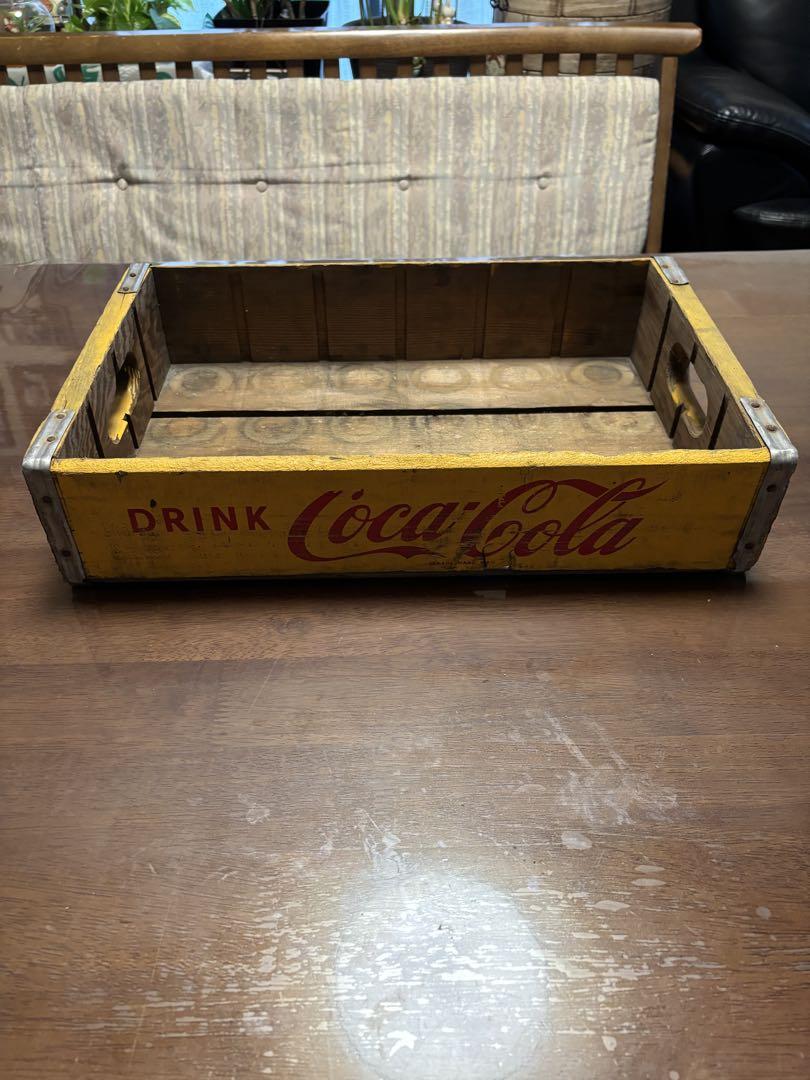 コカコーラ の木製空箱とペプシの木製空箱と、バヤリースの木製
