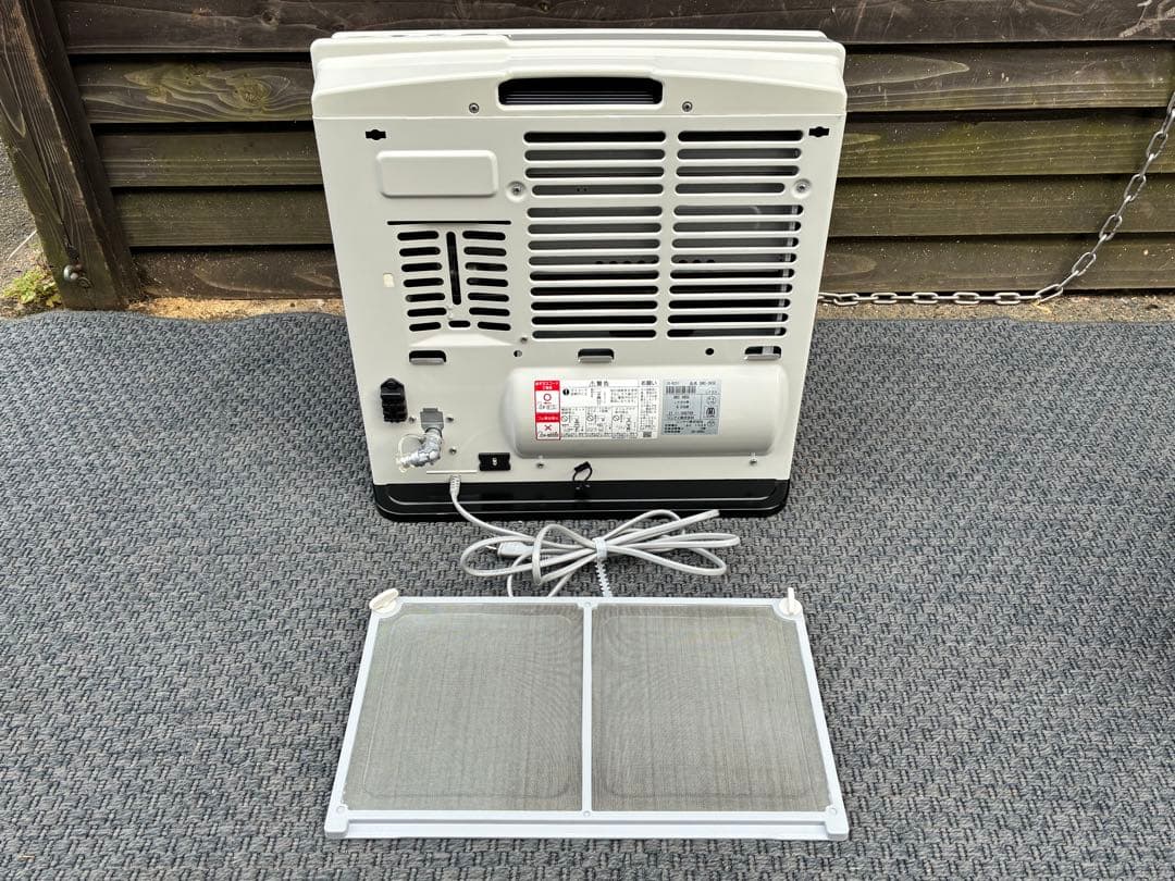 ガスファンヒーター