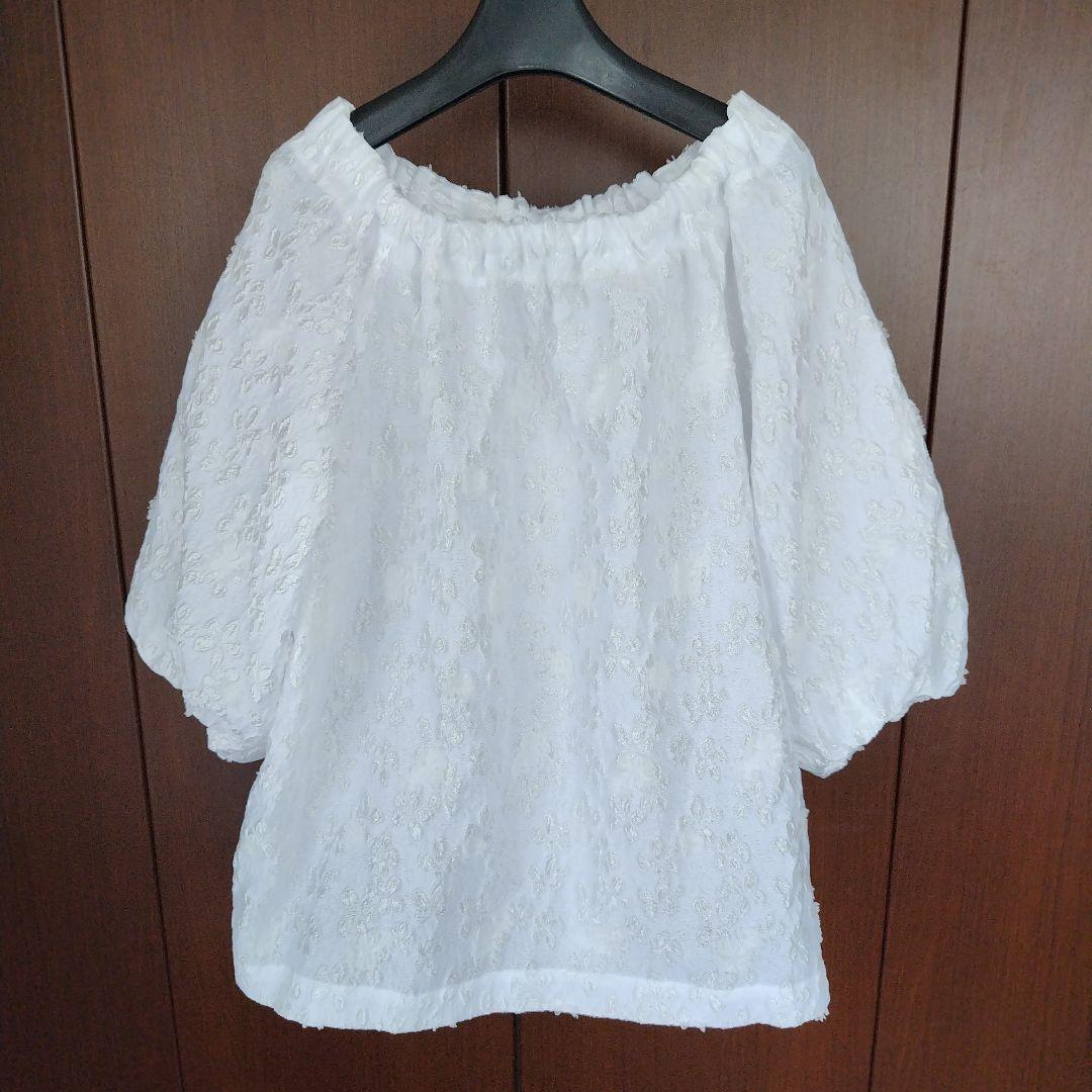 【2025完売✨美品】UNITEDARROWS フラワージャガードブラウス 白