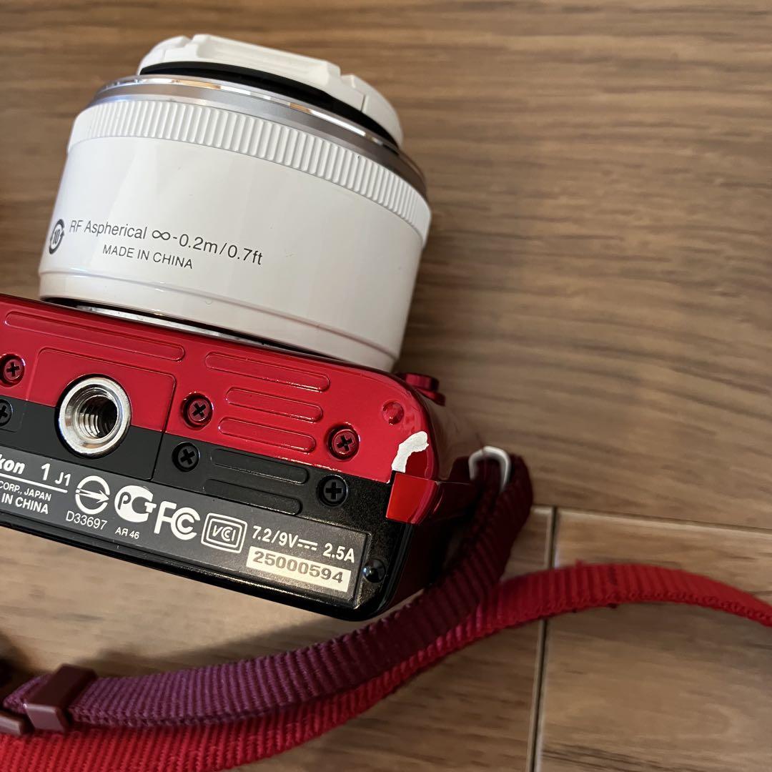 美品♡Nikon1 J1　単焦点レンズセット　ミラーレス一眼カメラ