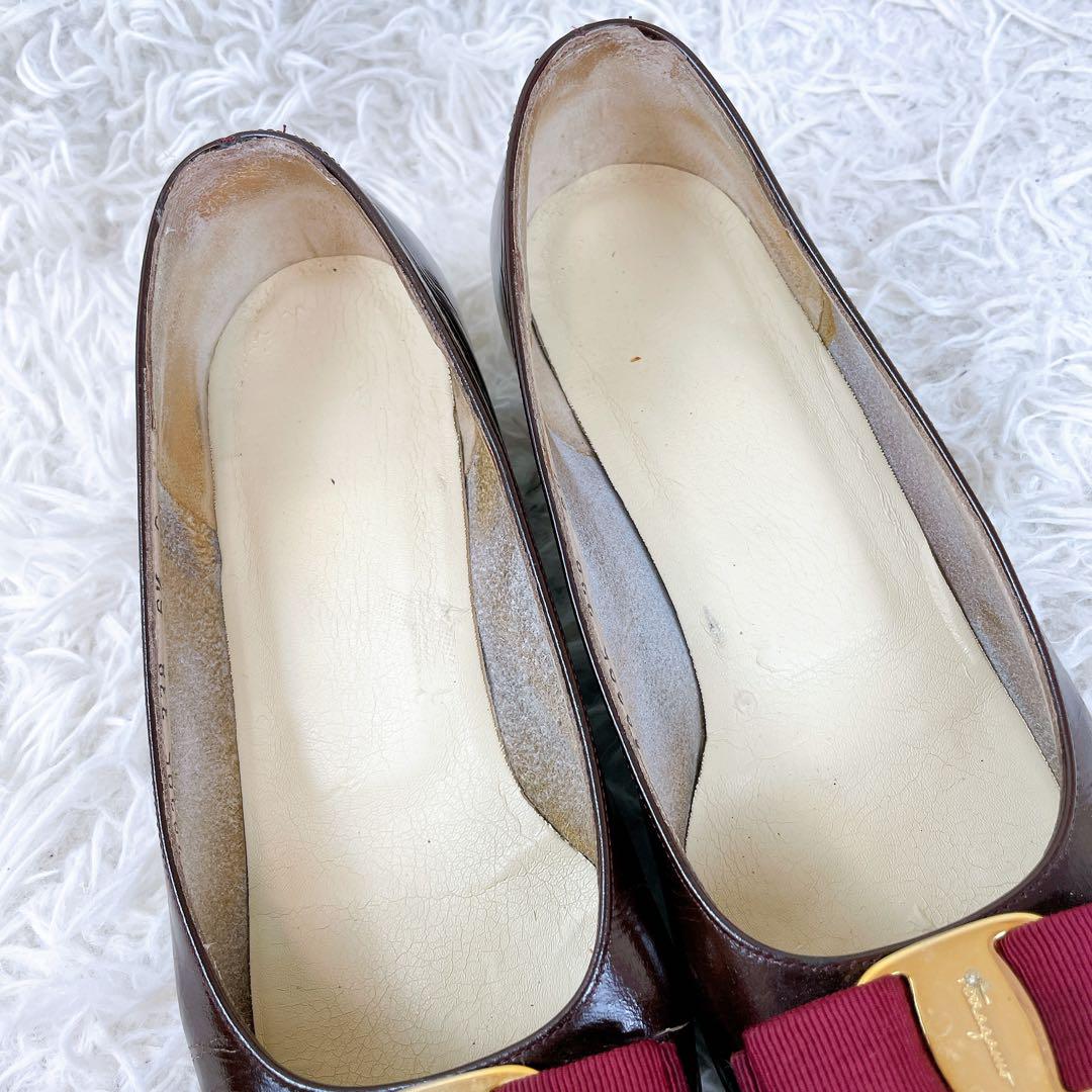 FERRAGAMO フェラガモ　パンプス　23.5cm ヴァラリボン　茶色　靴