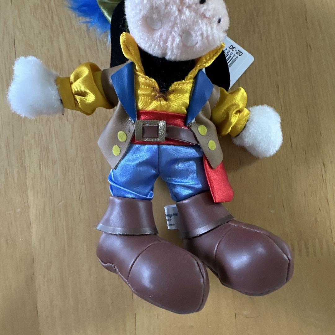 ドナルド グーフィー ぬいぐるみバッジ 2点セット - メルカリ