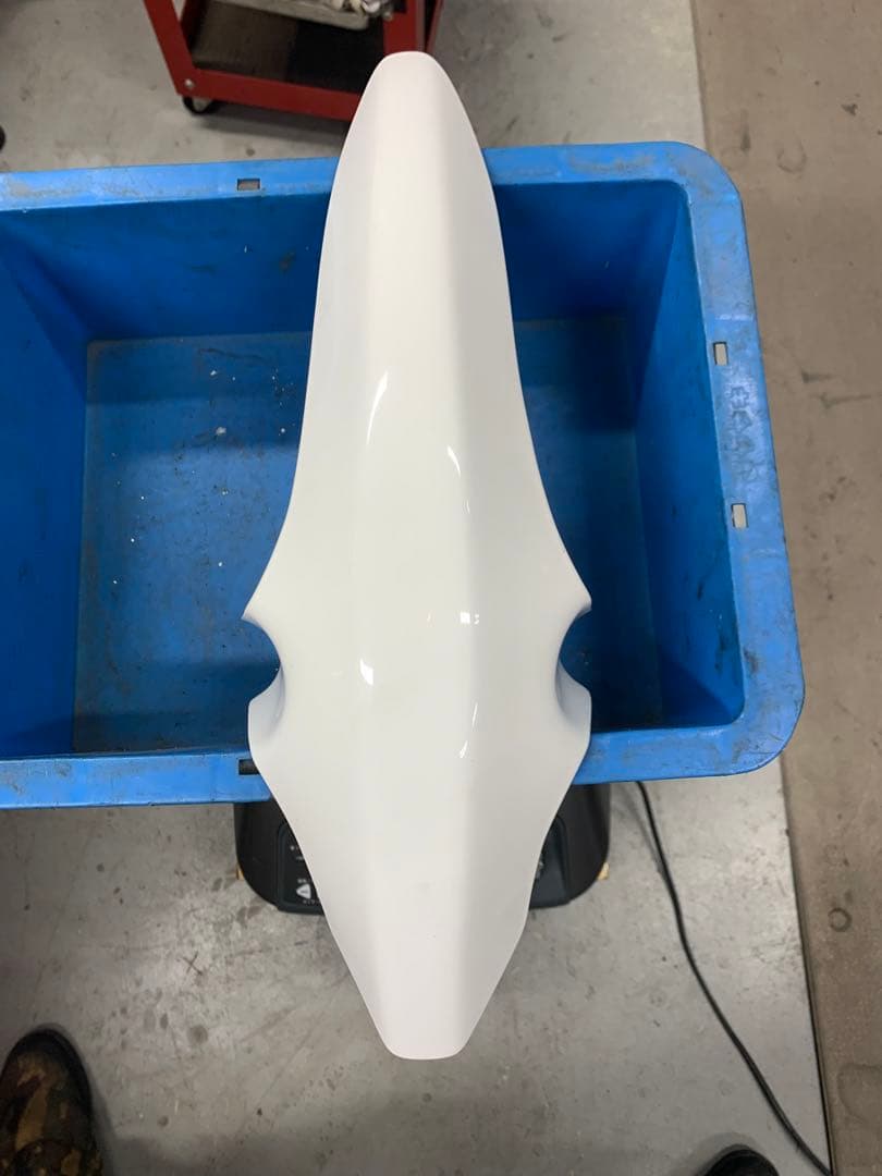 GS400に付けようとしていたトンガリフェンダー3面(^^)塗装後未使用保管品