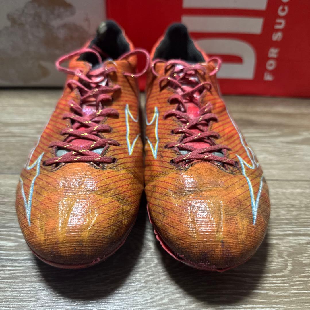 ミズノアルファ赤色26.0目立った傷や汚れなし