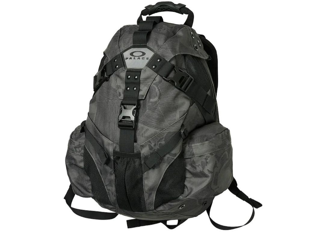 バッグ PALACE OAKLEY SKULL ICON PACK